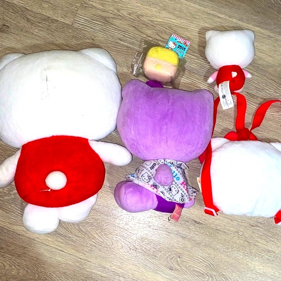 Hello Kitty stuffed animals Purple white multi colored and small Backpack lot - Picture 2 of 14